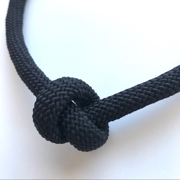 Black rope necklace - Multiple ways to wear it - Picture 6 of 10